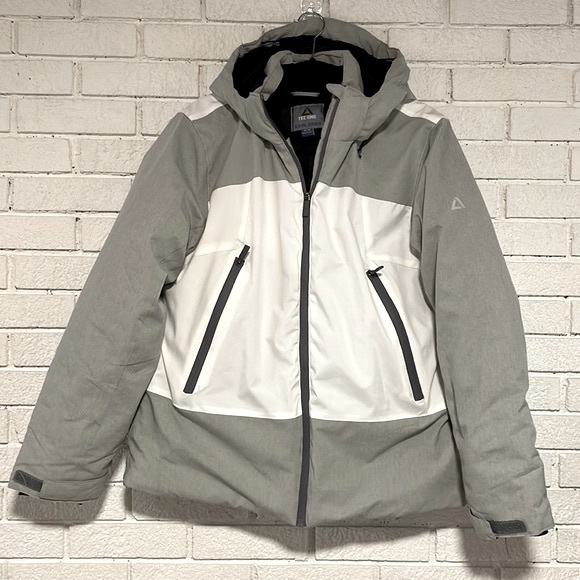 tec-one Jackets & Blazers - TEC-ONE Explorer- Grey & White Puffer Heavyweight Ski/Snow Jacket- Size XL